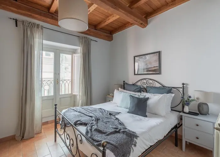 Iflat Charming Near Piazza Venezia *